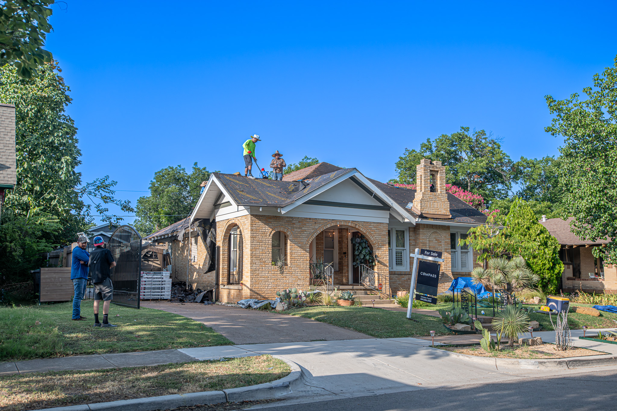 A completed roof replacement on a Dallas Fort Worth home by Texas Direct Roofing